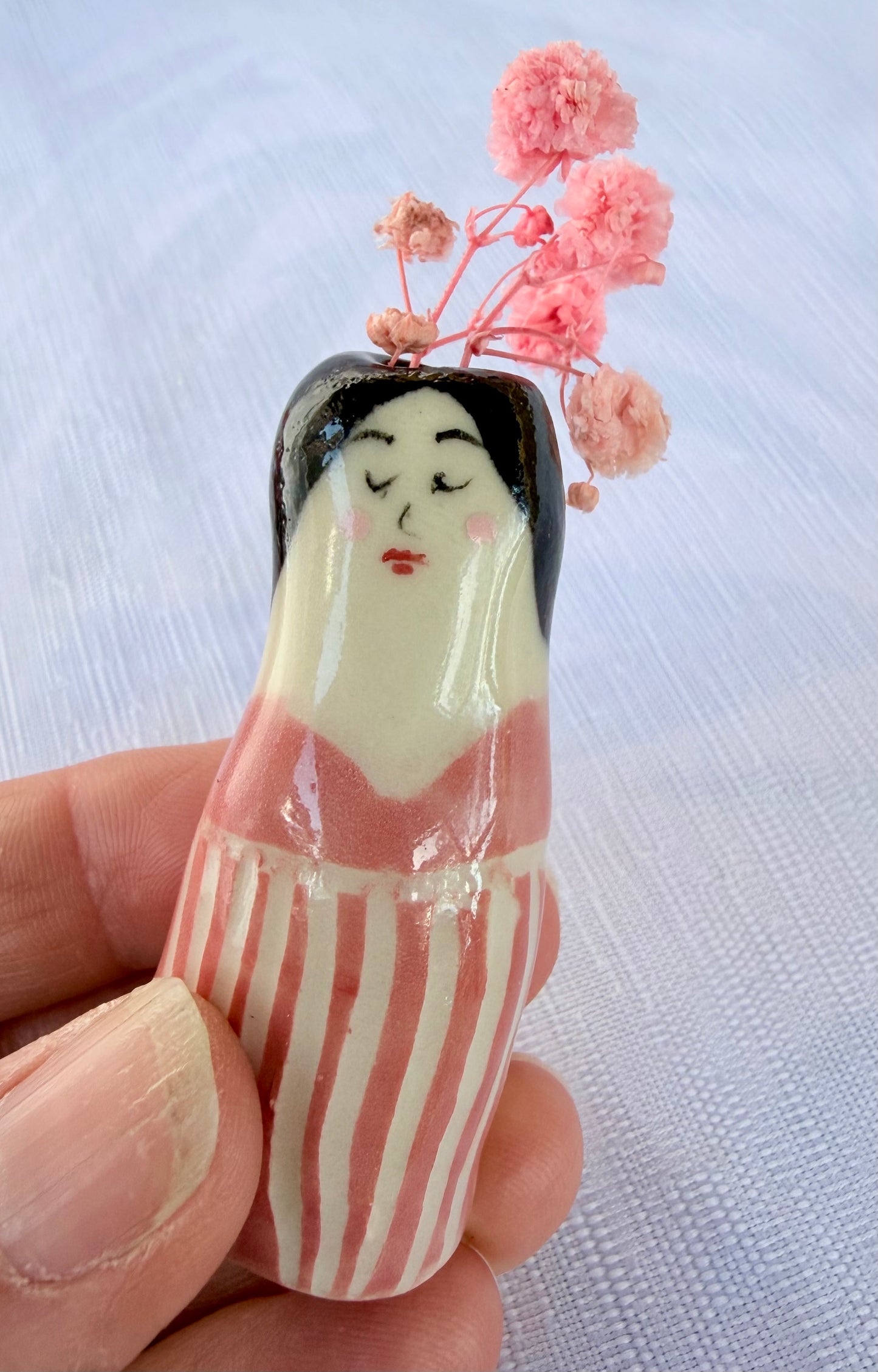 Mini Lady Vase