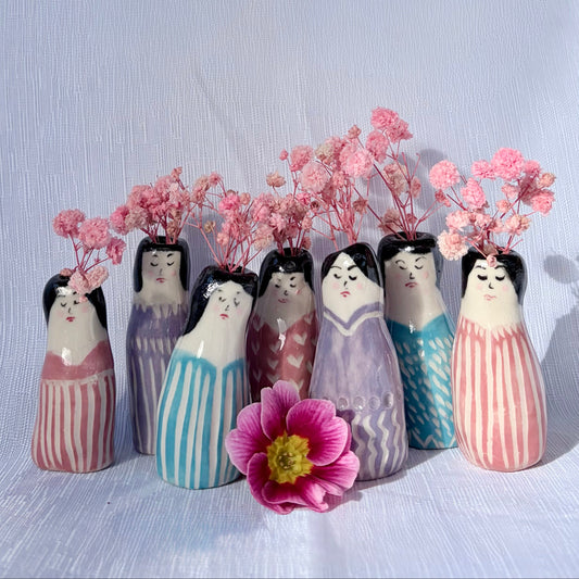 Mini Lady Vase